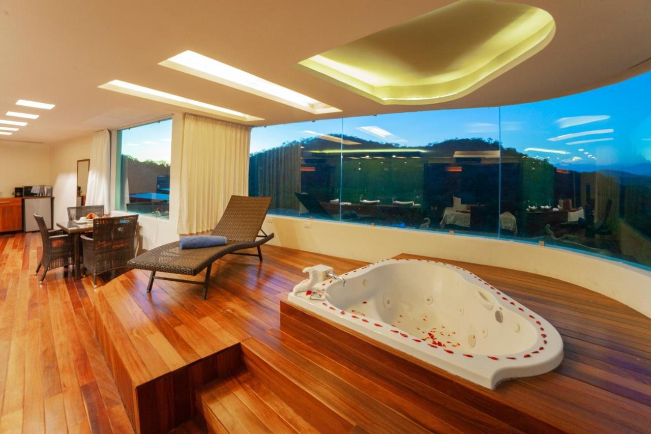 Princess Mayev Santa Cruz Huatulco Exterior photo