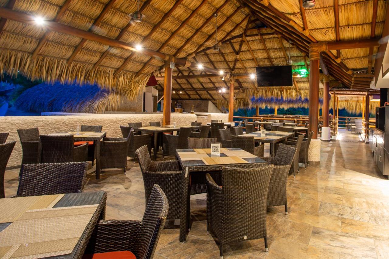 Princess Mayev Santa Cruz Huatulco Exterior photo