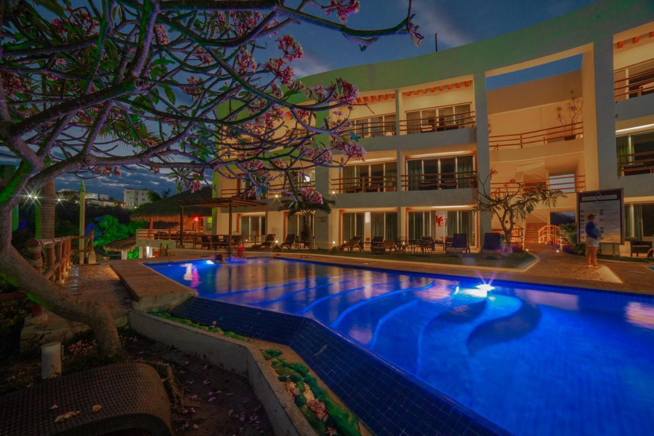 Princess Mayev Santa Cruz Huatulco Exterior photo